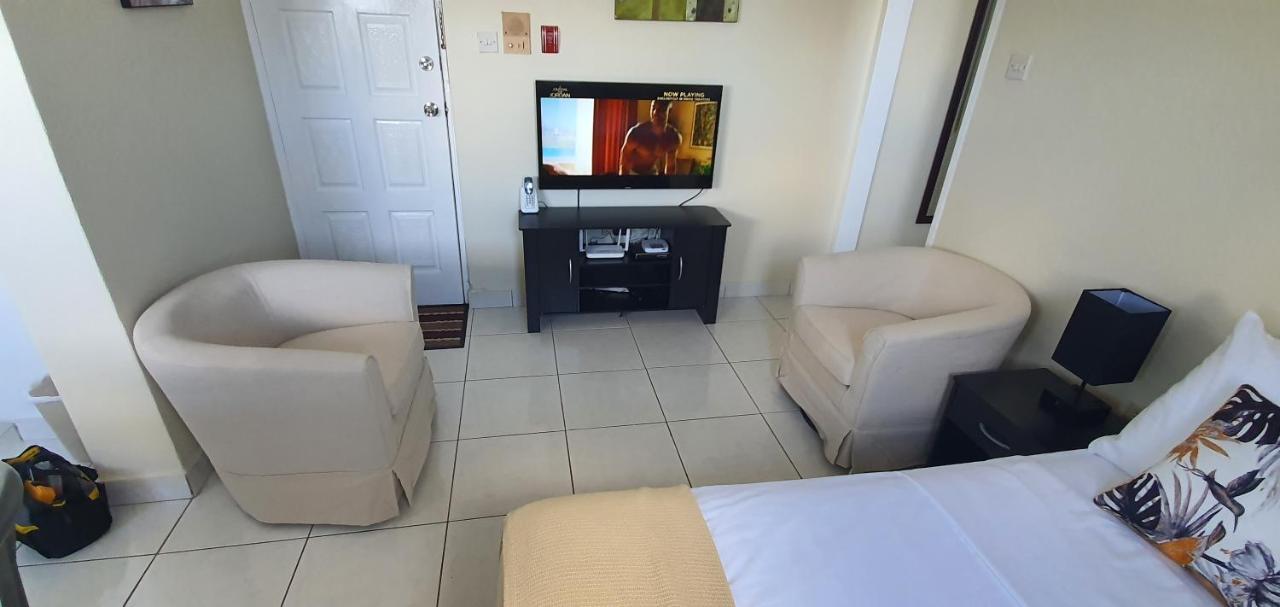 Hastings Towers 4D - Studio Apt Opp Beach Bridgetown Exteriér fotografie